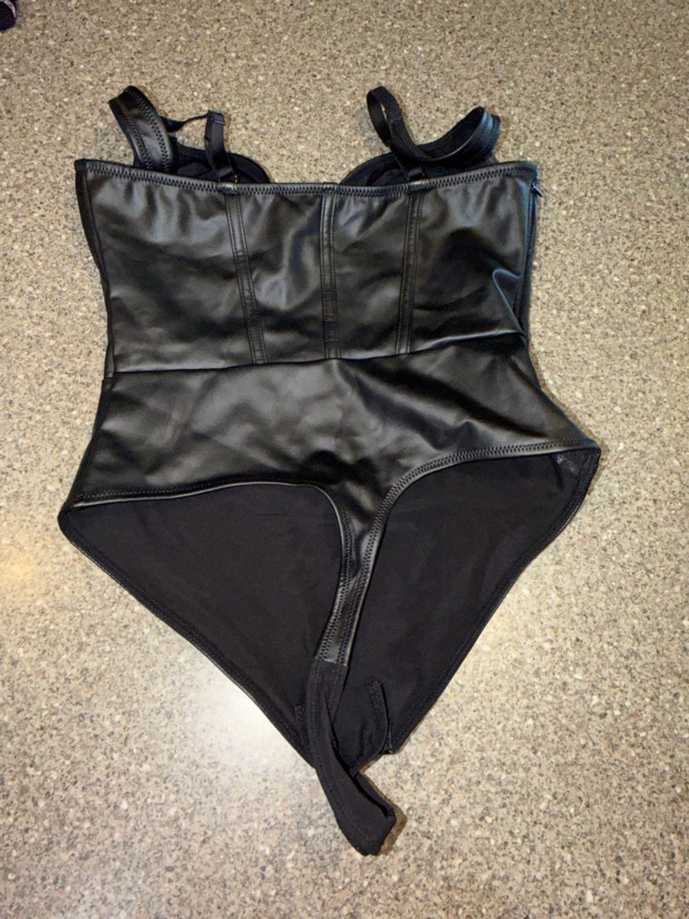 Popilush Black Faux Leather Underwire Bodysuit - Picture 4 of 4